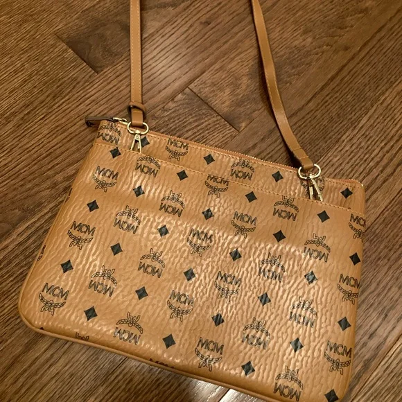 Used mcm bag for sale shop